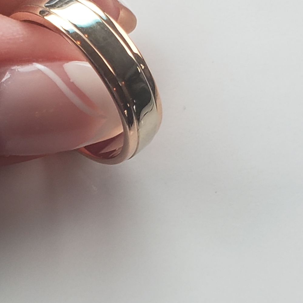 Men's wedding band